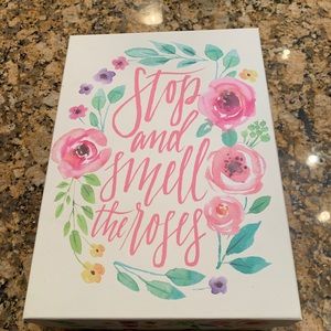 Floral storage box